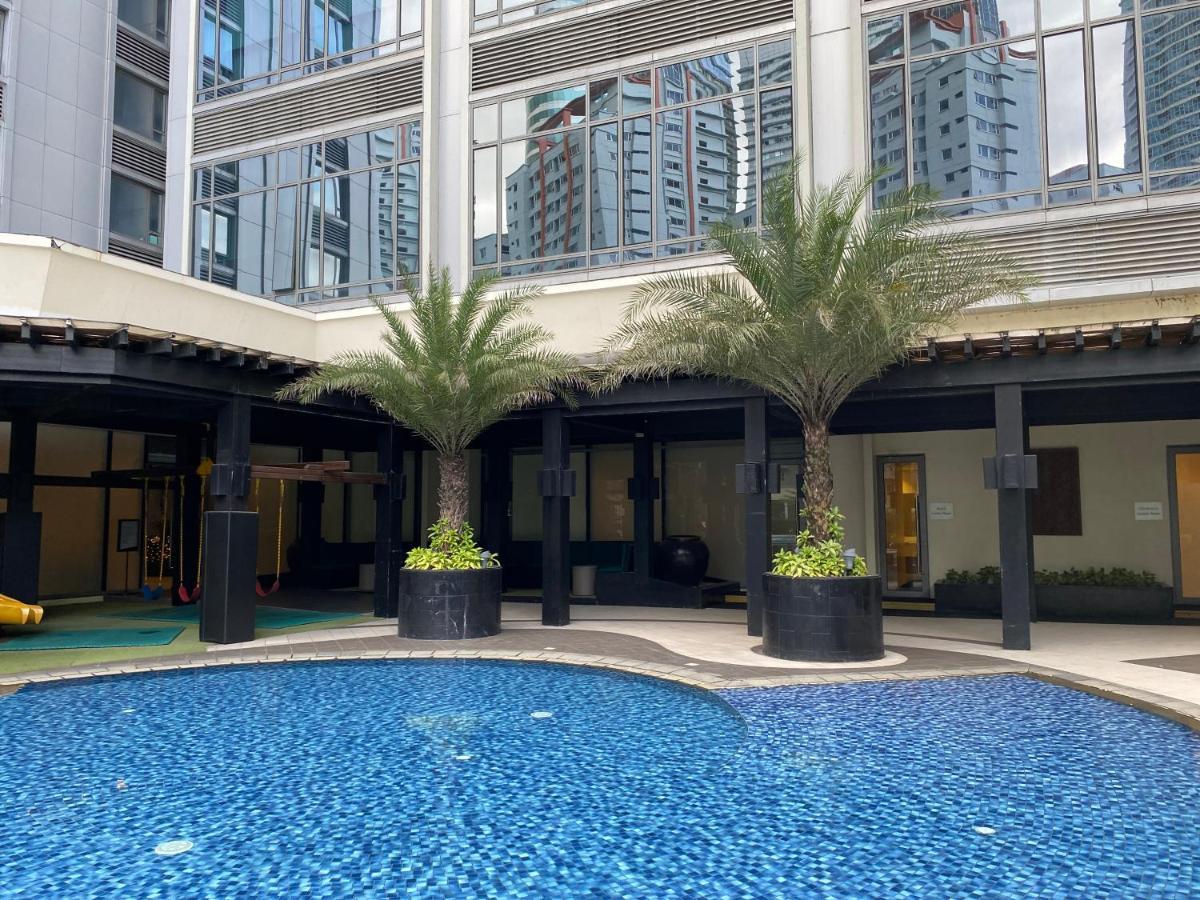 Penthouse Perfection Air Makati Apartment Manila Exterior photo