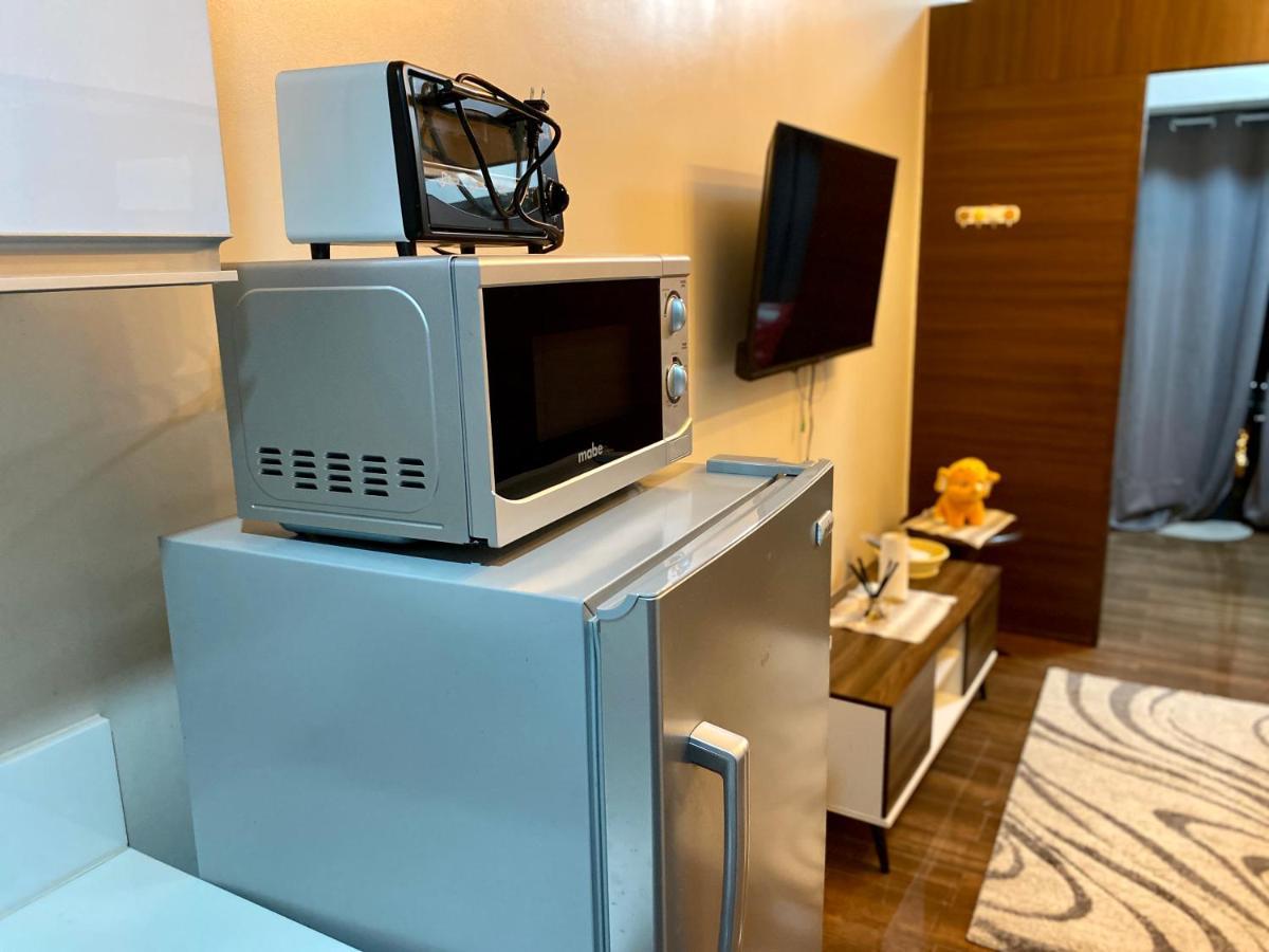 Penthouse Perfection Air Makati Apartment Manila Exterior photo